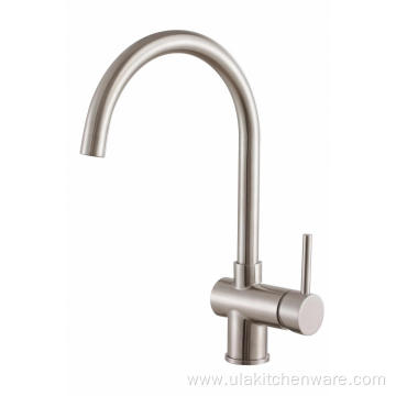 Economic hot and cold kitchen faucets